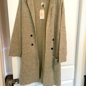 New Tan women’s long sweater size large